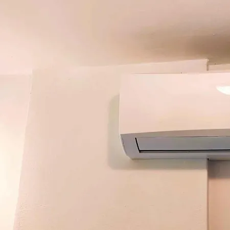 Unit_type_semidetached_house 55121 * Balatonfenyves